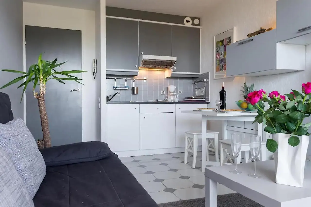 Apartment Modern Studio Apt W/Balcony/Port Views/Nr Old Town Antibes France